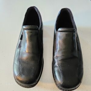 St. Johns Bay Black Leather Women's Loafers Slip-Ons 6.5M